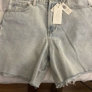 Z Supply Women's Faded Blue Jean Shorts nwt $185